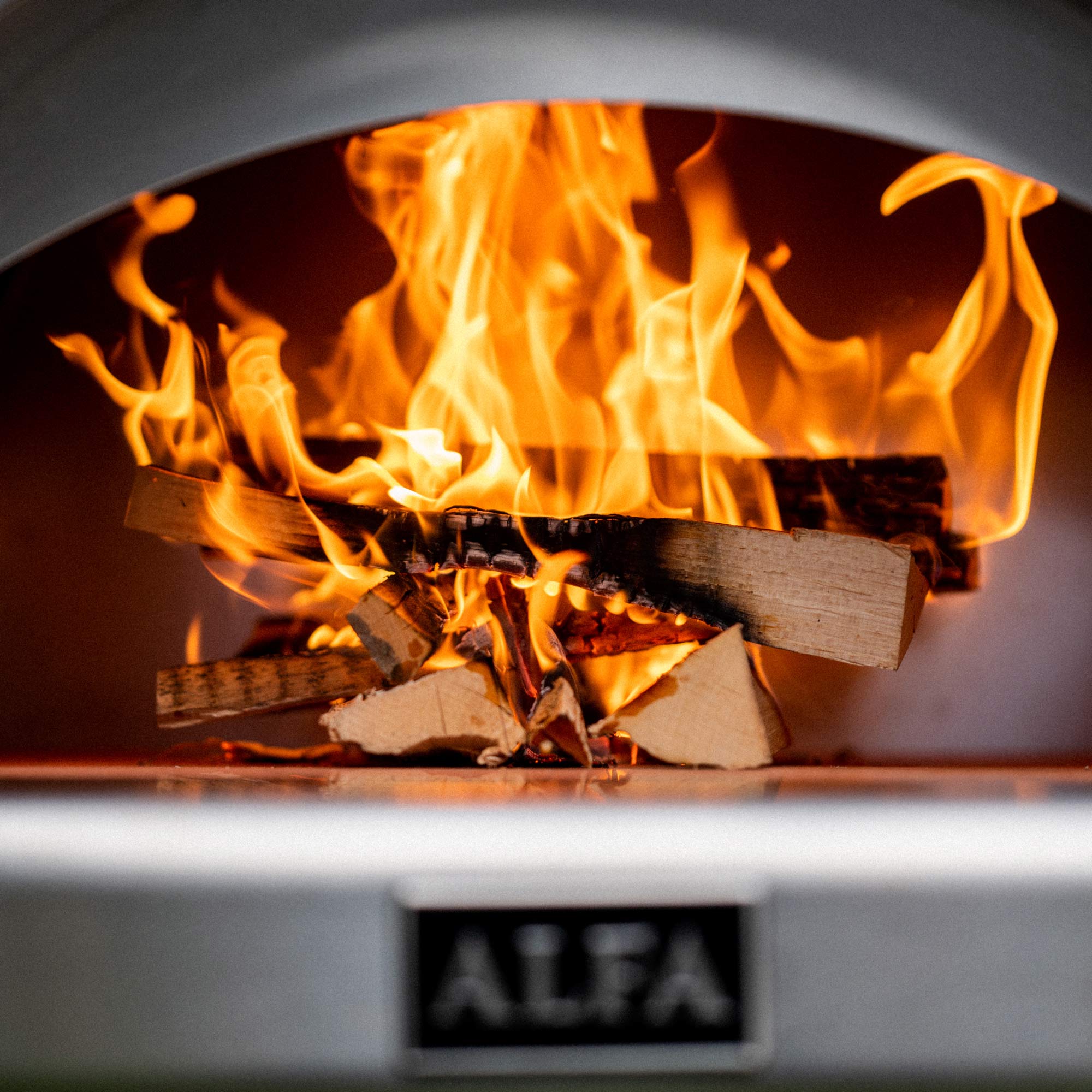 How to light your wood-fired oven